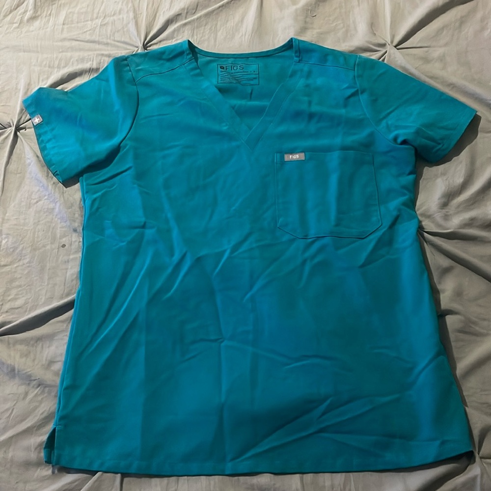 Women’s small scrub top